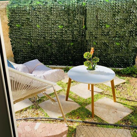 Cozy Apartment Near Sea أثينا المظهر الخارجي الصورة
