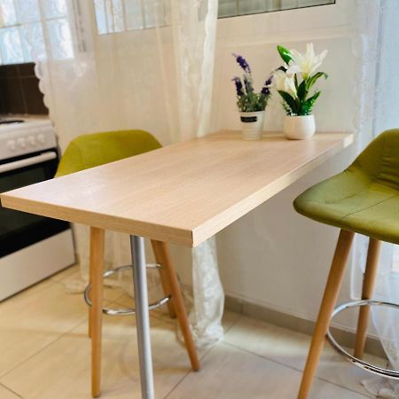 Cozy Apartment Near Sea أثينا المظهر الخارجي الصورة